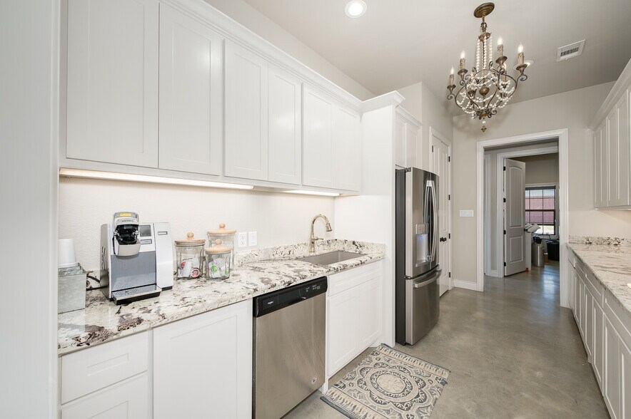 More Photos Of 11184 Dan Williams Ln, College Station Warehouse For Sale