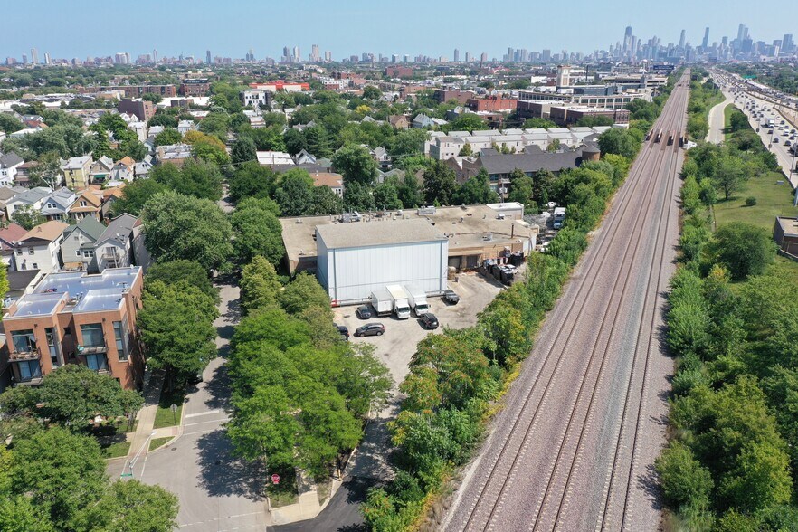 More Photos Of 2711 W George St, Chicago Industrial For Sale