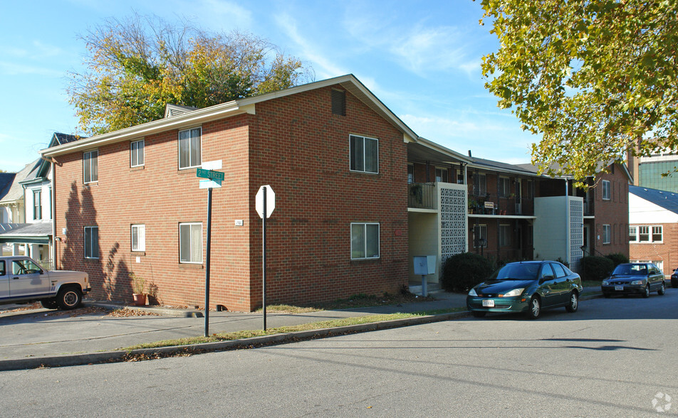 Primary Photo Of 201 Mountain Ave SW, Roanoke Apartments For Sale