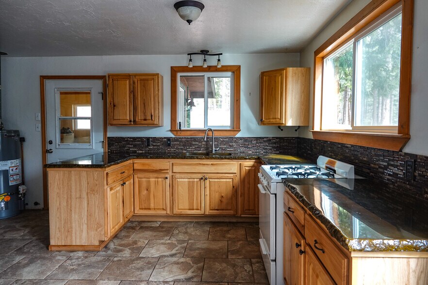 More Photos Of 6409 Kangaroo Creek Rd, Gazelle Land For Sale
