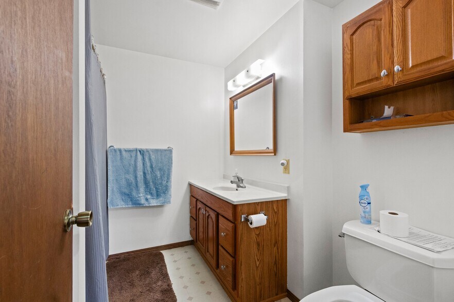 More Photos Of 830 S Railroad St, Kimberly Self Storage For Sale