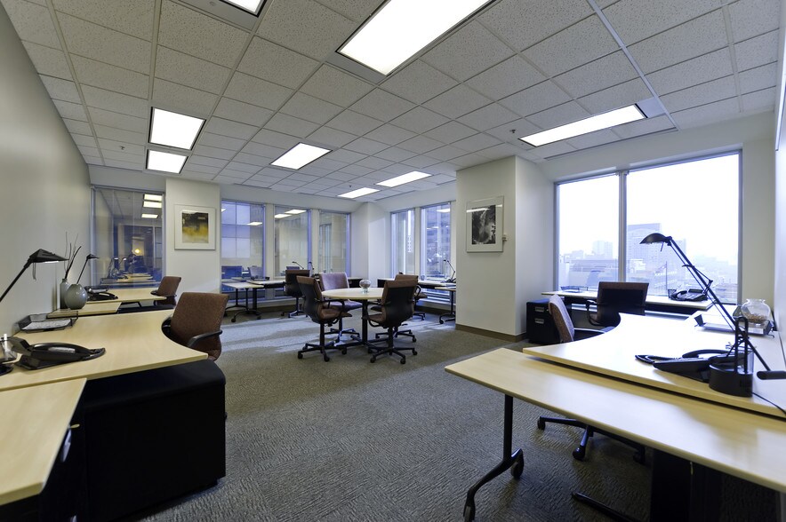 More Photos Of 888 3rd St SW, Calgary Coworking Space