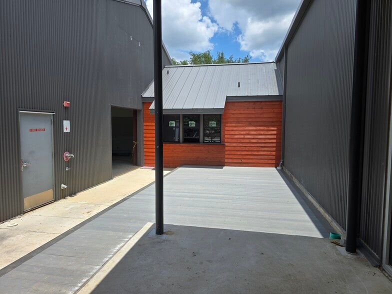 More Photos Of 14108 Bandera Rd, Helotes Restaurant For Lease