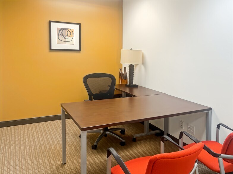 More Photos Of 601 21st St, Vero Beach Coworking Space