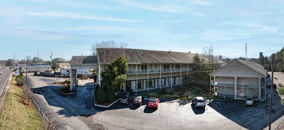 More Photos Of 275 Oxmoor Rd, Homewood Land For Lease