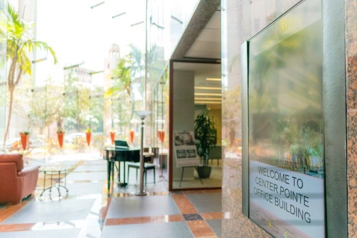 More Photos Of 2033 Main St, Sarasota Office For Lease