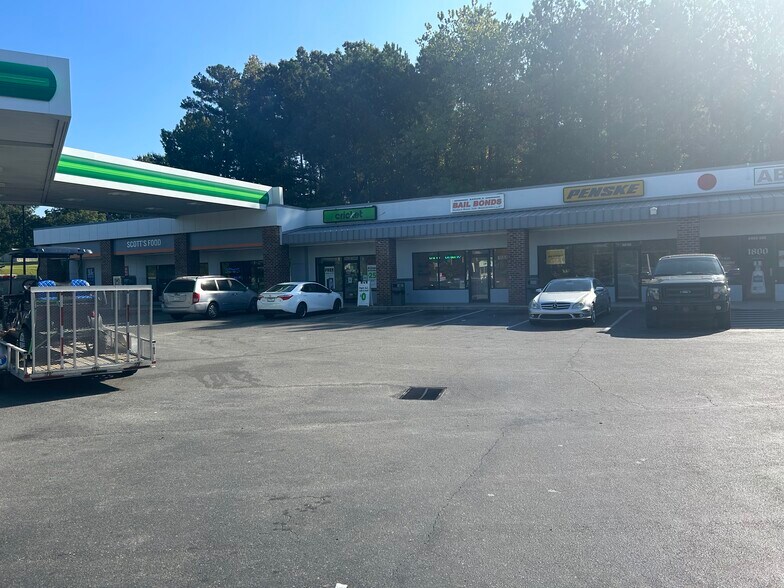 More Photos Of 860 Heckle Blvd, Rock Hill Unknown For Lease