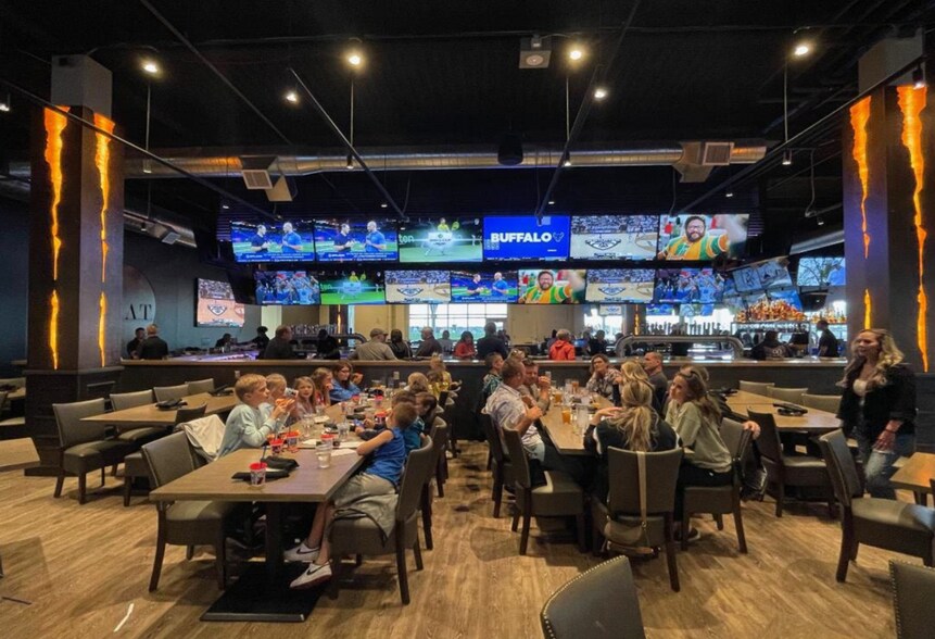 More Photos Of 6321 S Ellsworth Rd, Mesa Sports And Entertainment For Lease