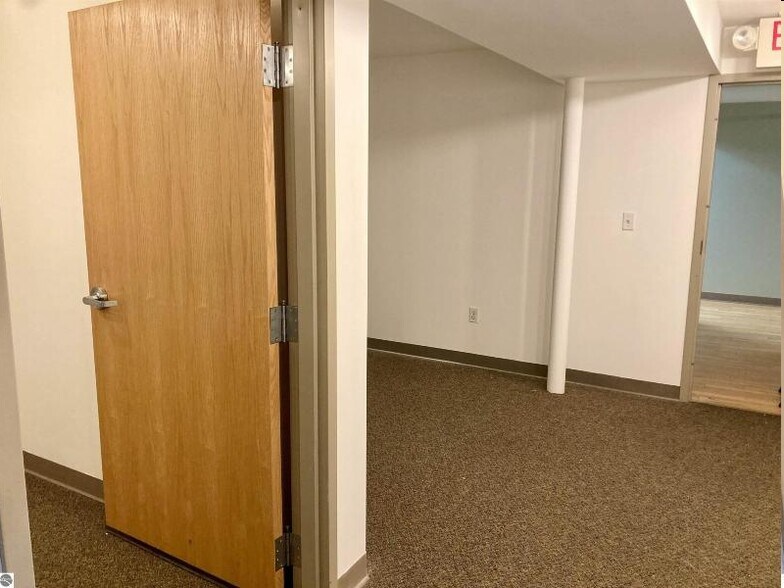 Primary Photo Of 221 Garland St, Traverse City Storefront Retail Office For Lease