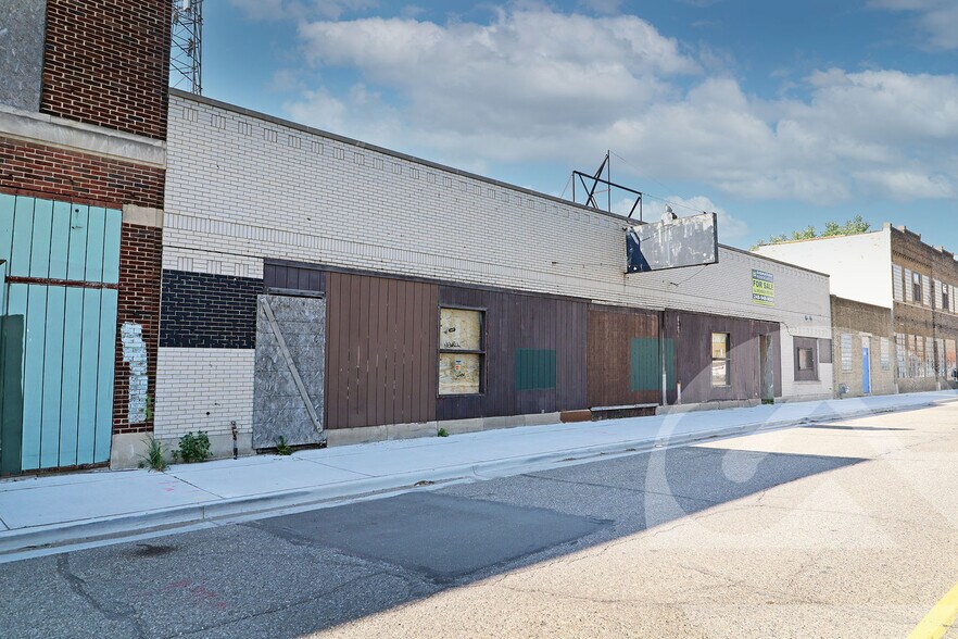 Primary Photo Of 300 E Milwaukee St, Detroit Warehouse For Sale