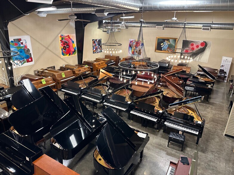 More Photos Of 841-843 Gilman St, Berkeley Storefront For Lease