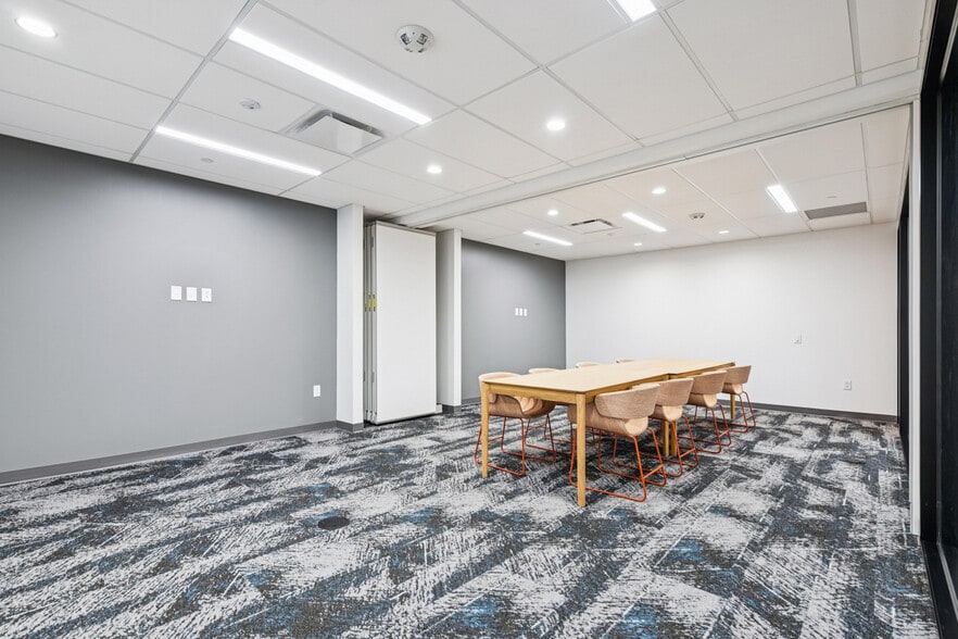 More Photos Of 201-219 N 15th St, Philadelphia Medical For Lease