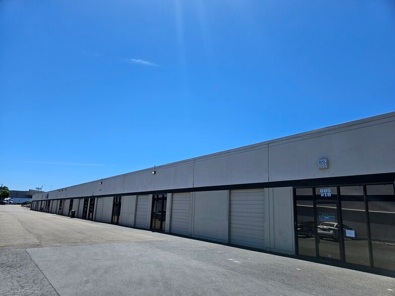 More Photos Of 685 Stone Rd, Benicia Warehouse For Lease