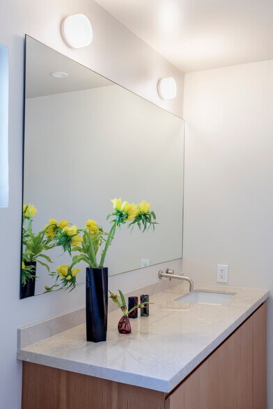 More Photos Of 4603 La Mirada Ave, Los Angeles Apartments For Sale