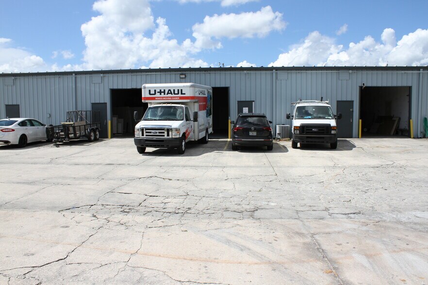 More Photos Of 490 North St, Longwood Flex For Lease