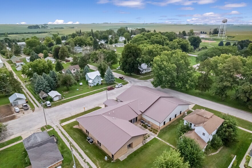 More Photos Of 100 E 3rd St, Galva Office For Sale