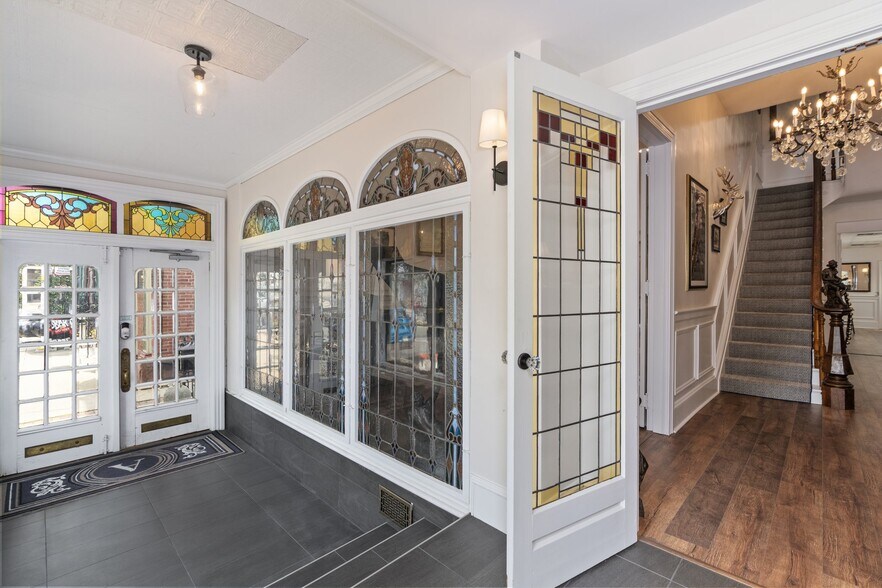 More Photos Of 11 E Philadelphia Ave, Boyertown Hospitality For Sale