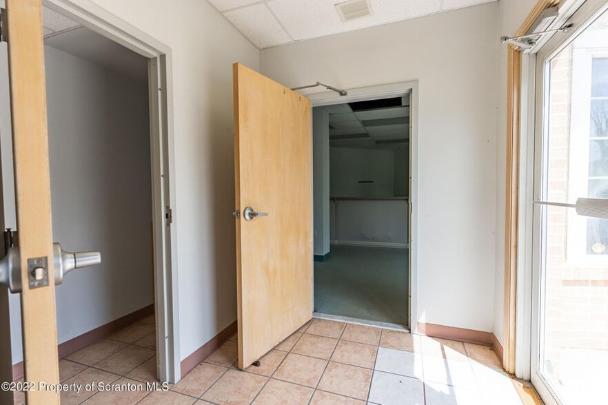 More Photos Of 105 Layton Rd, Clarks Summit Medical For Lease