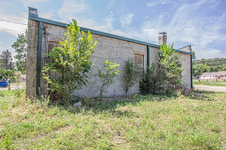 More Photos Of 155 W Main St, Aguilar Storefront Retail Office For Sale