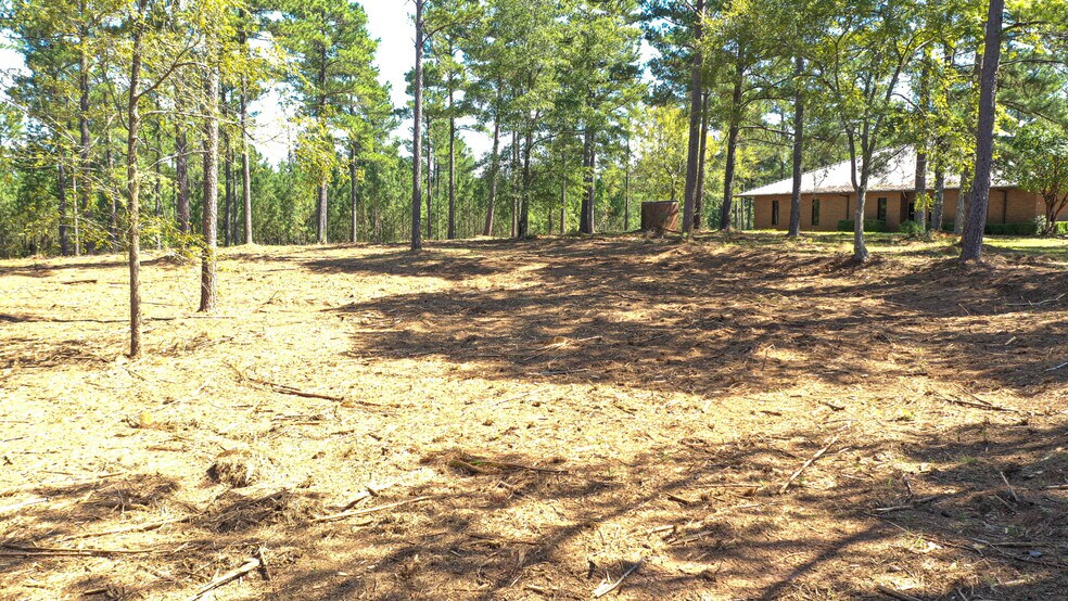 More Photos Of 31 Quail Run, Edgefield Office For Sale