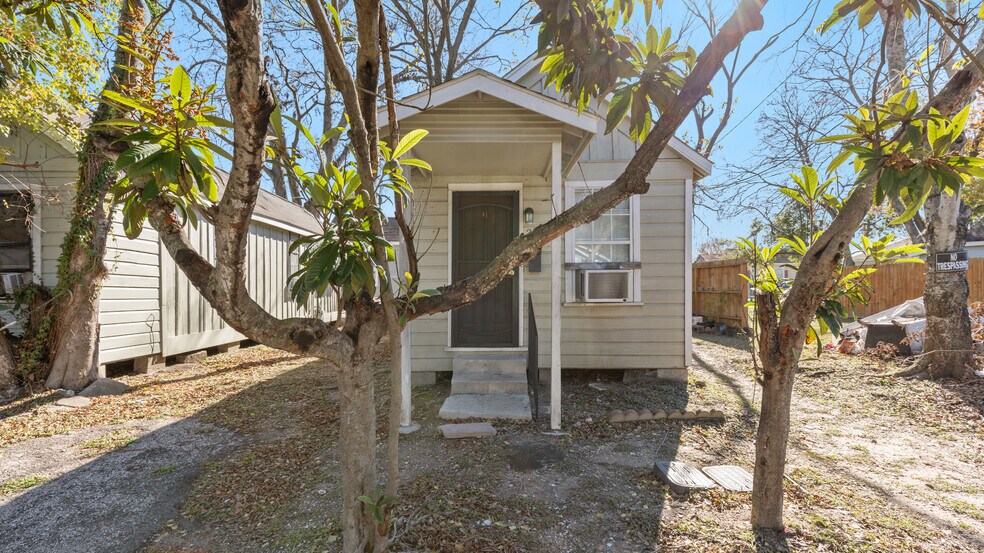 More Photos Of , Houston Multifamily For Sale