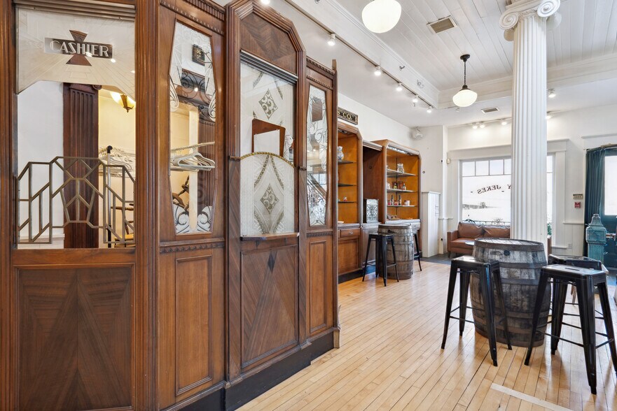 More Photos Of 15 Lebanon St, Hanover Freestanding For Sale