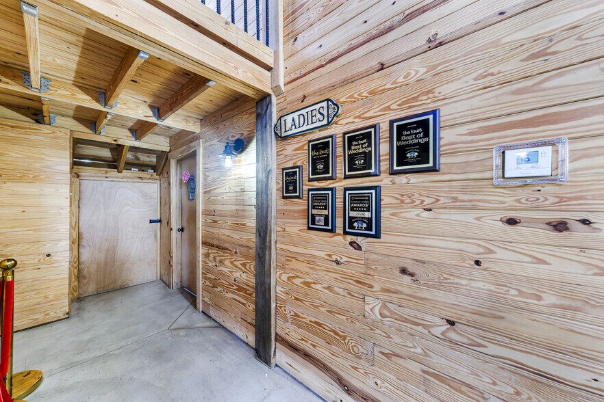 More Photos Of 19050 SW 194th Ave, Miami Lodge Meeting Hall For Sale