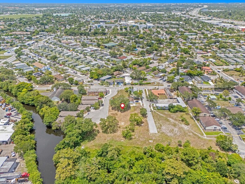 More Photos Of 700 Harris Ter, Fort Lauderdale Land For Sale