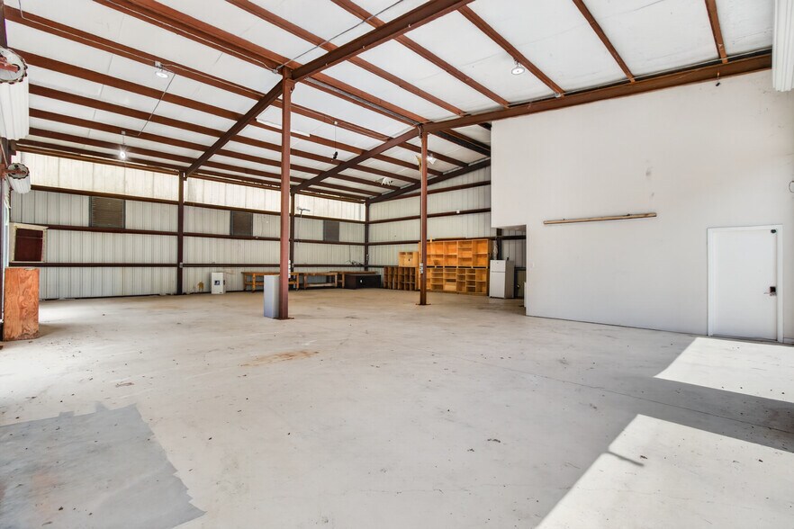 More Photos Of 2227 Golden Rd, Spring Warehouse For Lease