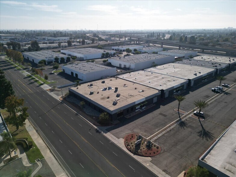 More Photos Of 1061 S Melrose St, Placentia Warehouse For Sale