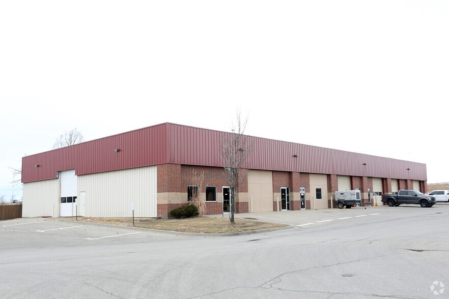 Primary Photo Of 19441-19465 W 151st Ter, Olathe Flex For Lease
