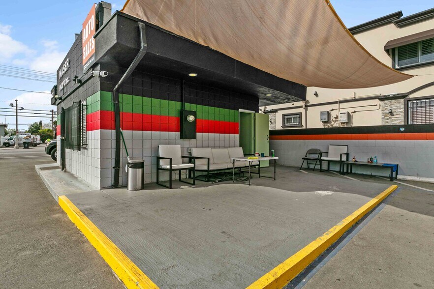 More Photos Of 13632 Van Nuys Blvd, Pacoima Auto Repair For Sale