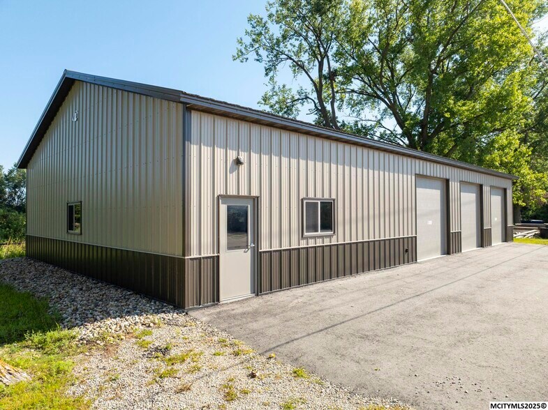 More Photos Of 702 E Lake St, Ventura Restaurant For Sale