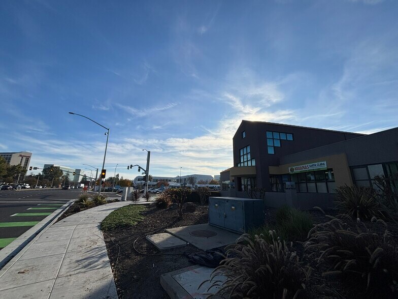 More Photos Of 4300 Great America Pky, Santa Clara Unknown For Lease