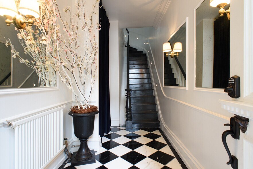 More Photos Of 62 Wyckoff St, Brooklyn Hospitality For Sale