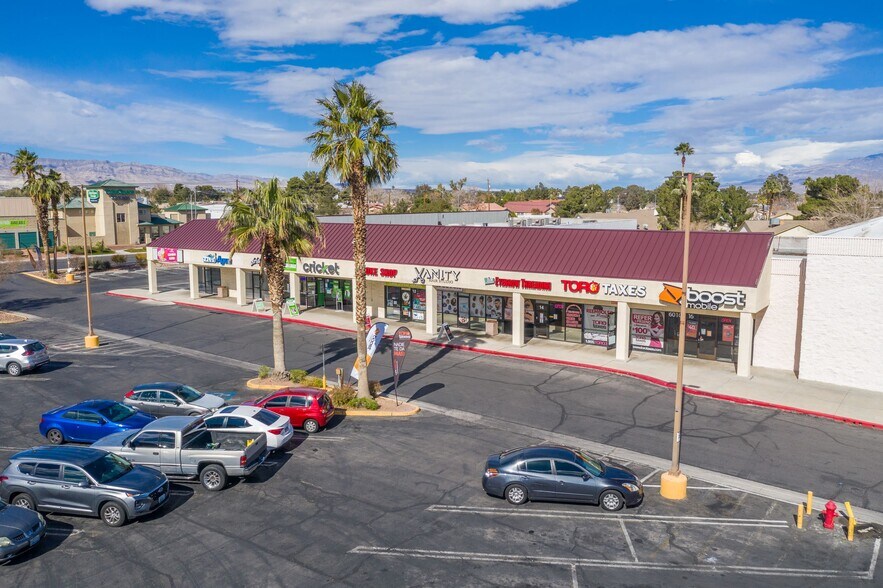 More Photos Of 6010 W Cheyenne Ave, Las Vegas General Retail For Lease
