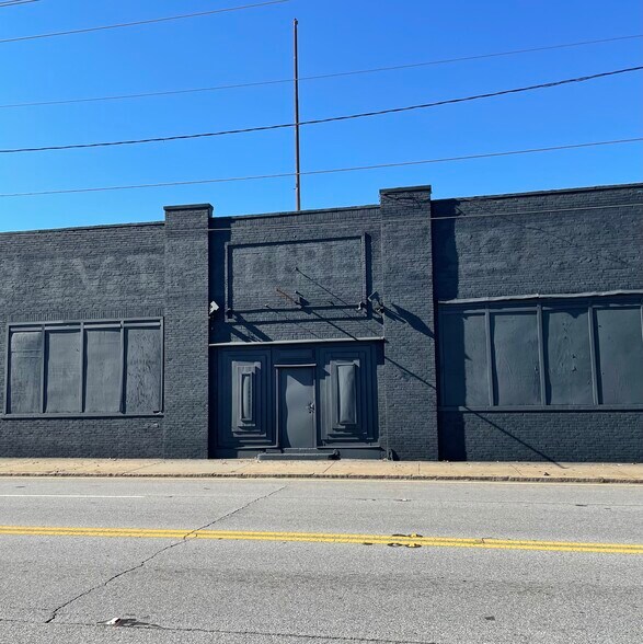 More Photos Of 715 W Whitehall St SW, Atlanta Warehouse For Sale