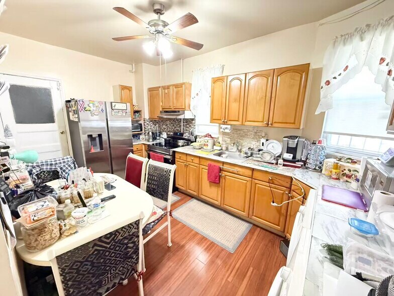 More Photos Of 3935 Barnes Ave, Bronx Apartments For Sale