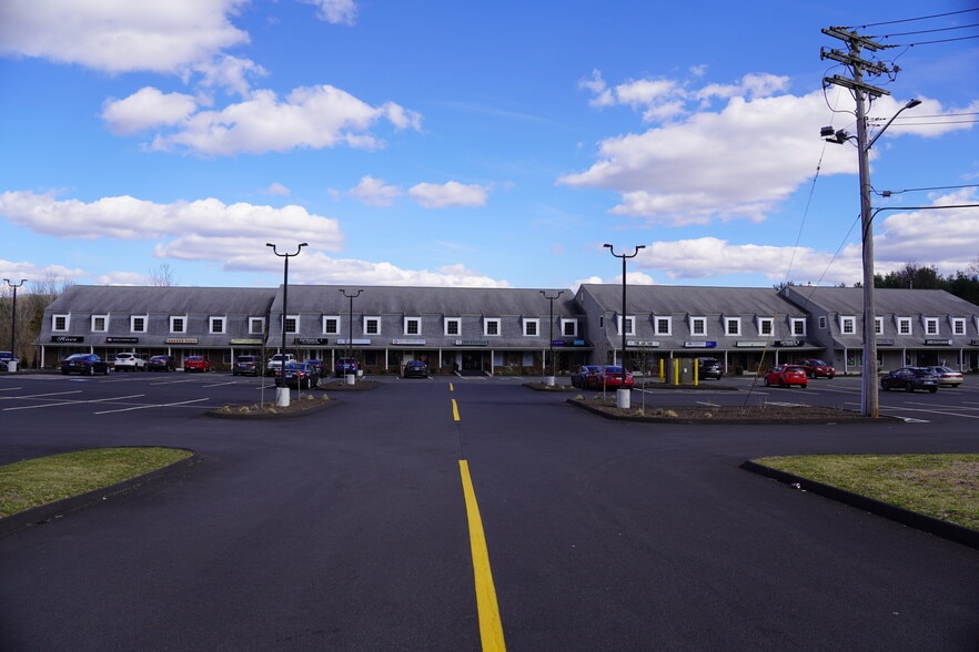 More Photos Of 4137 Whitney Ave, Hamden Unknown For Lease