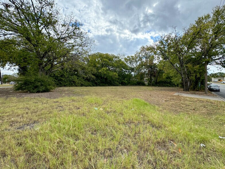 More Photos Of 1004 E McKinney St, Denton Land For Sale