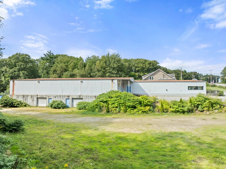 More Photos Of 177 NH Route 104, Meredith Freestanding For Lease
