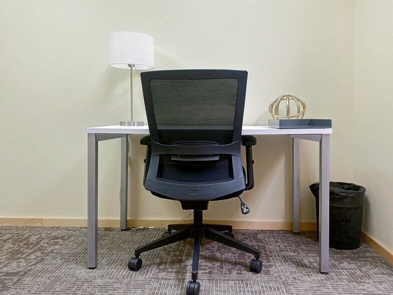 More Photos Of 1421 Guerneville Rd, Santa Rosa Coworking Space