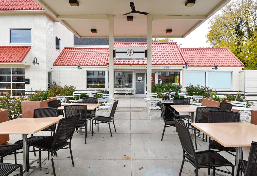 More Photos Of 1600 Princess Anne St, Fredericksburg Storefront Retail Office For Sale