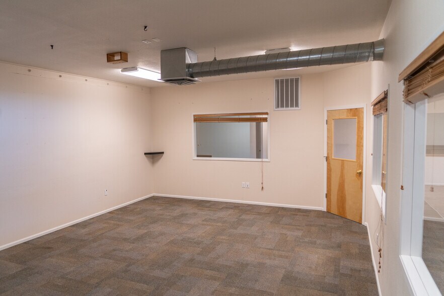More Photos Of 747 Normal Ave, Ashland Office For Sale