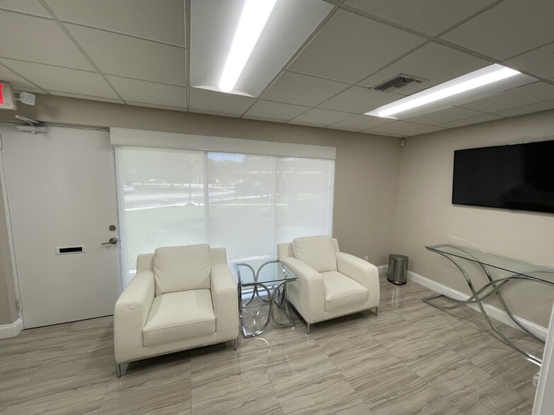 More Photos Of 201 N University Dr, Plantation Medical For Sale