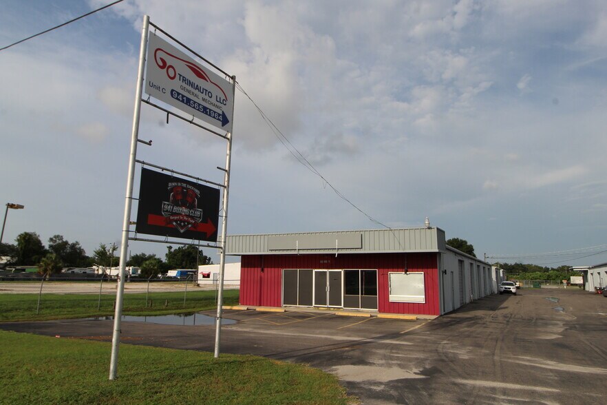 More Photos Of 6023 15th St E, Bradenton Warehouse For Sale