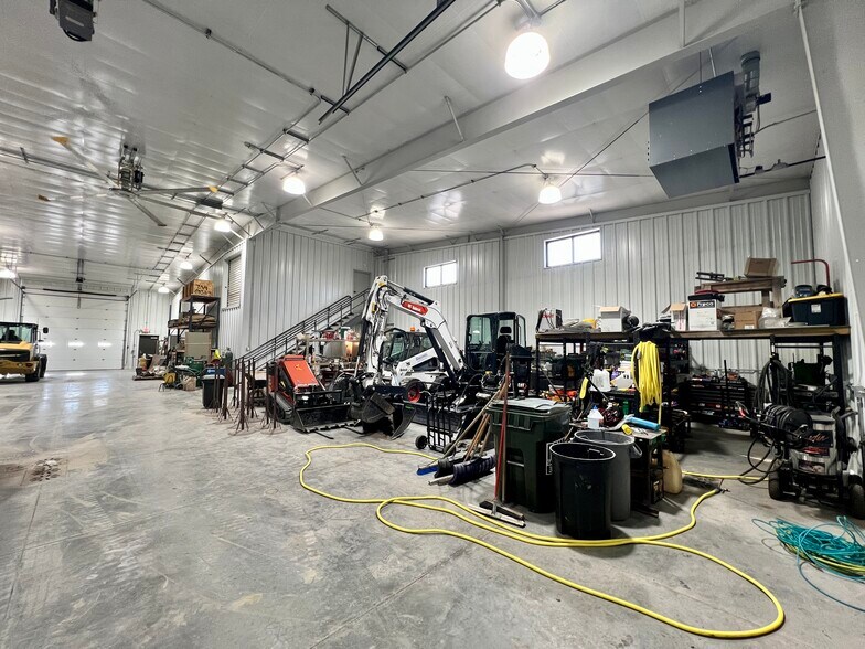 More Photos Of 1408 Pierce St, Norfolk Warehouse For Sale