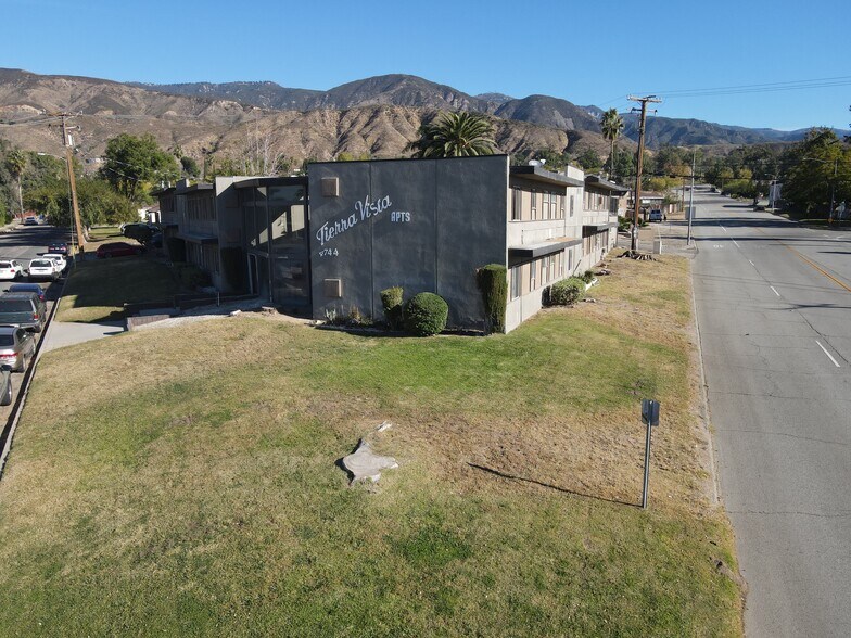 More Photos Of 4711 N Sierra Way, San Bernardino Convenience Store For Lease