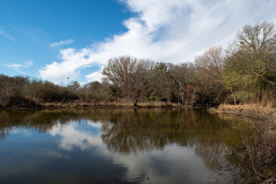 More Photos Of Highway 14, Groesbeck Land For Sale