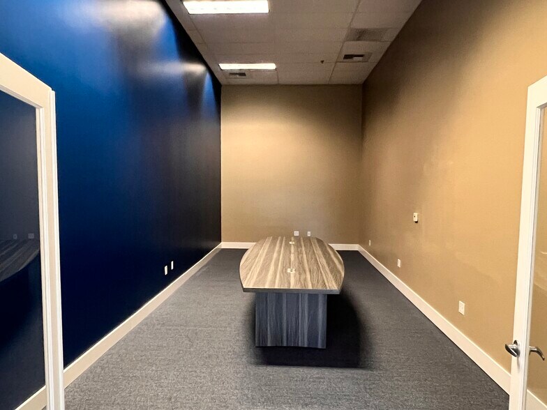 More Photos Of 2601 Skyway Dr, Santa Maria Office For Lease